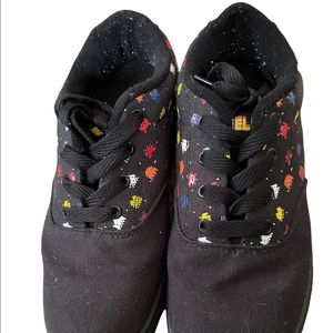 Helly’s in black size 6